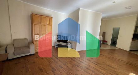 Двокімнатна квартира в Марина Кейп