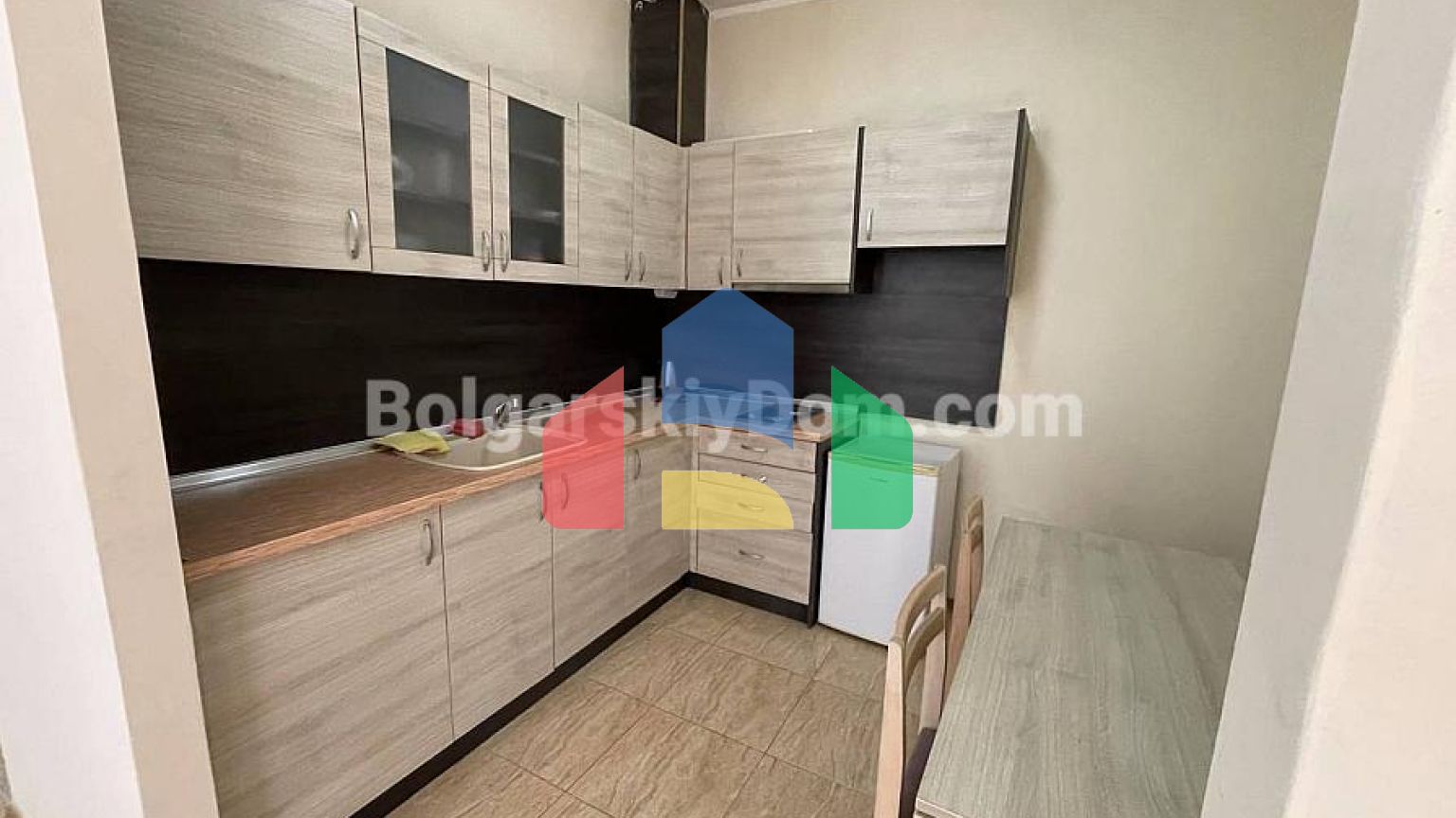 Двокімнатна квартира в Марина Кейп