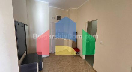 Двокімнатна квартира в Марина Кейп