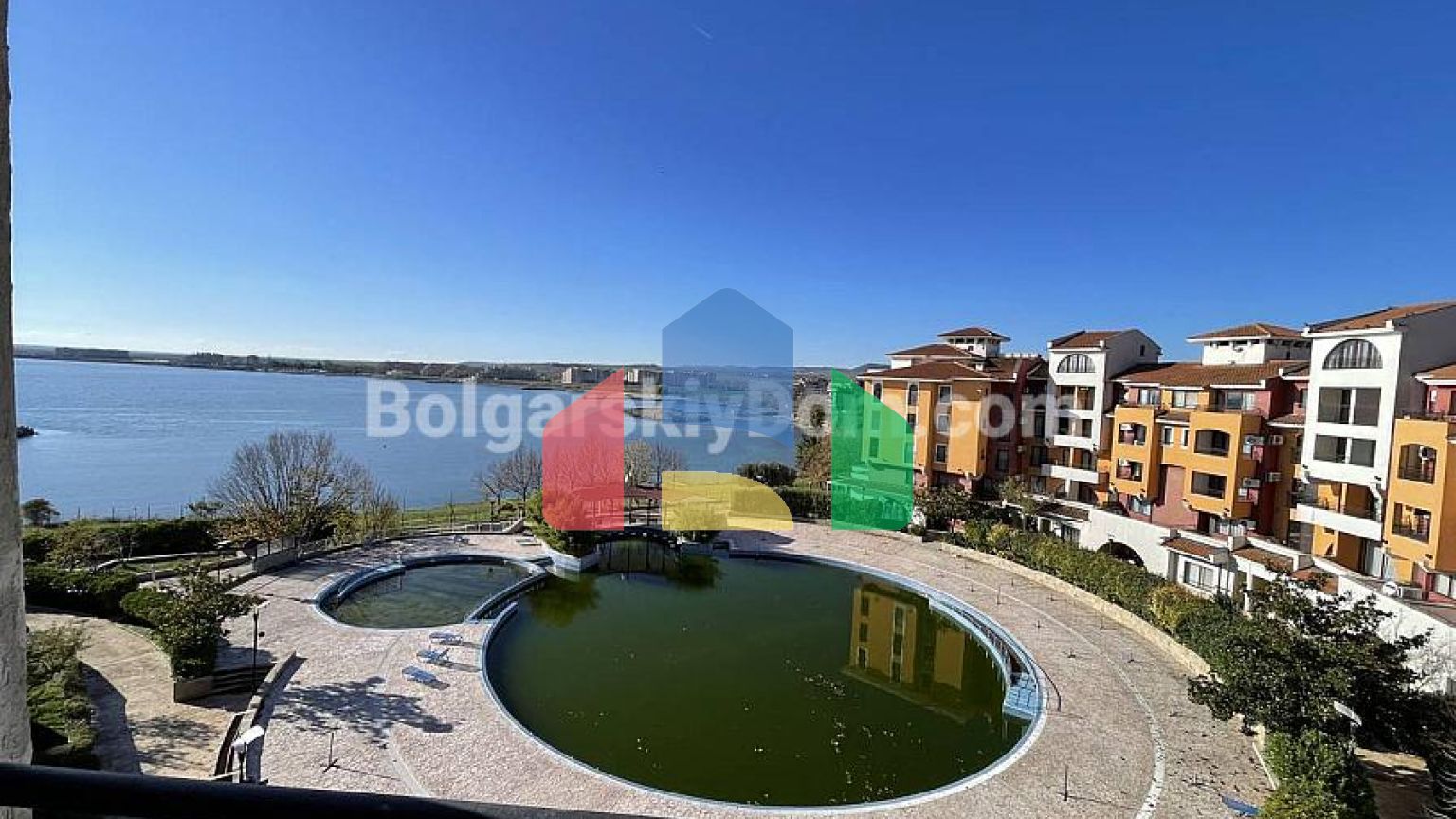 Двокімнатна квартира в Марина Кейп