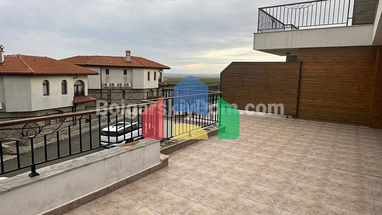 Трикімнатна квартира в Віньярдс Мускат