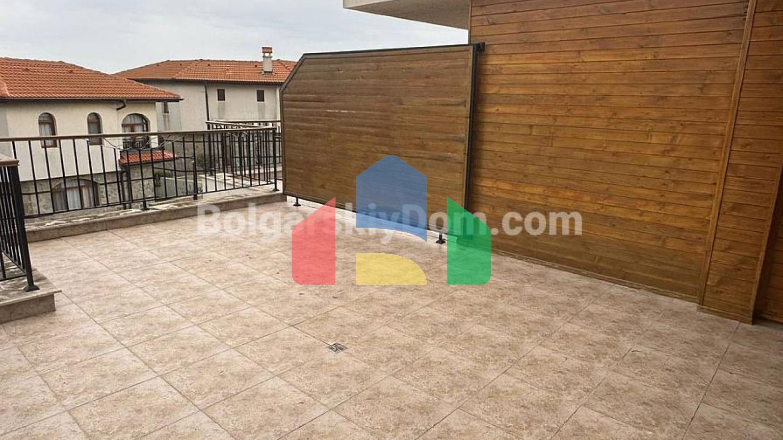 Трикімнатна квартира в Віньярдс Мускат