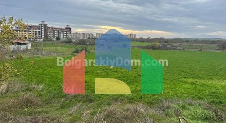 Трикімнатна квартира в Віньярдс Мускат