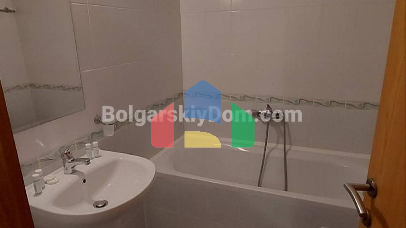 Двокімнатна квартира в Віньярдс Резорт