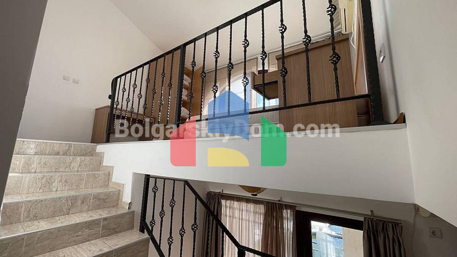 Двокімнатна квартира в Марина Кейп