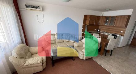 Двокімнатна квартира в Марина Кейп