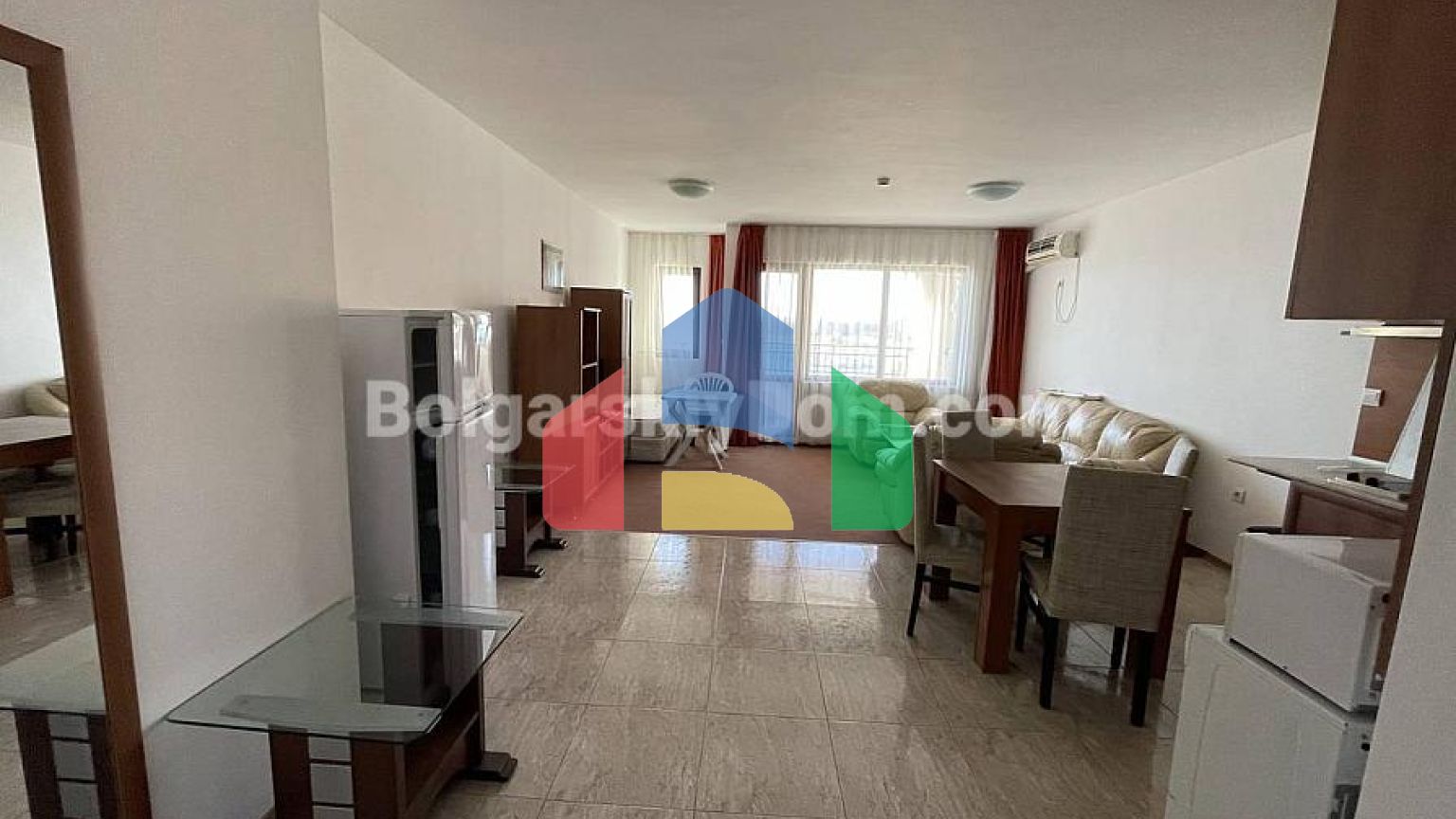 Двокімнатна квартира в Марина Кейп