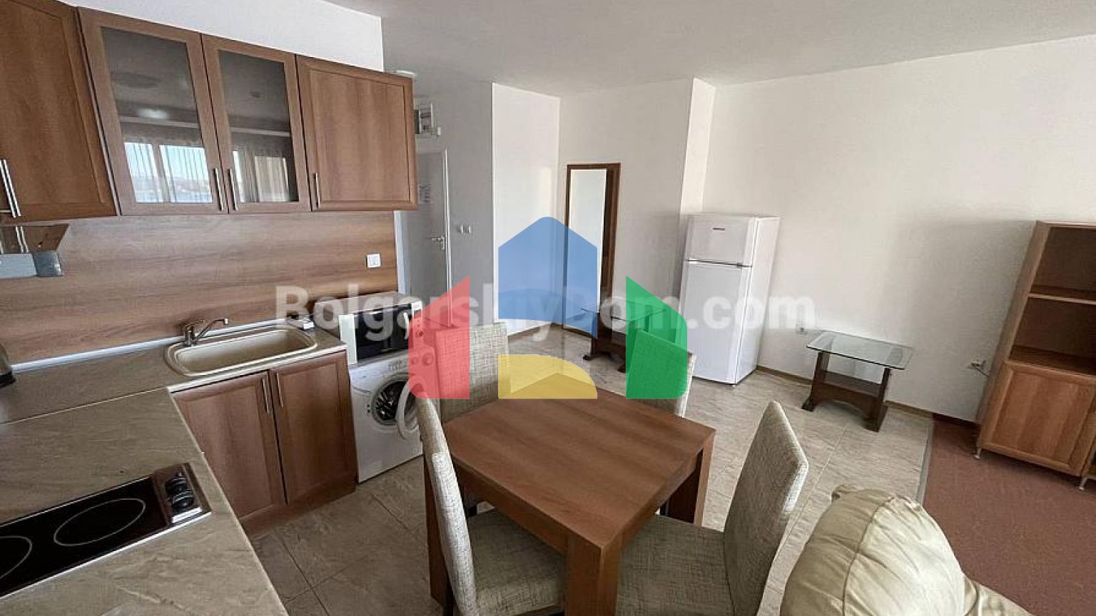 Двокімнатна квартира в Марина Кейп