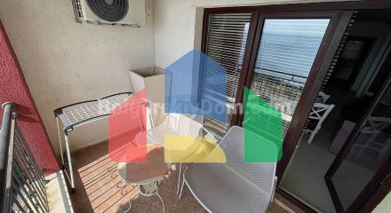 Трикімнатна квартира в Марина Кейп