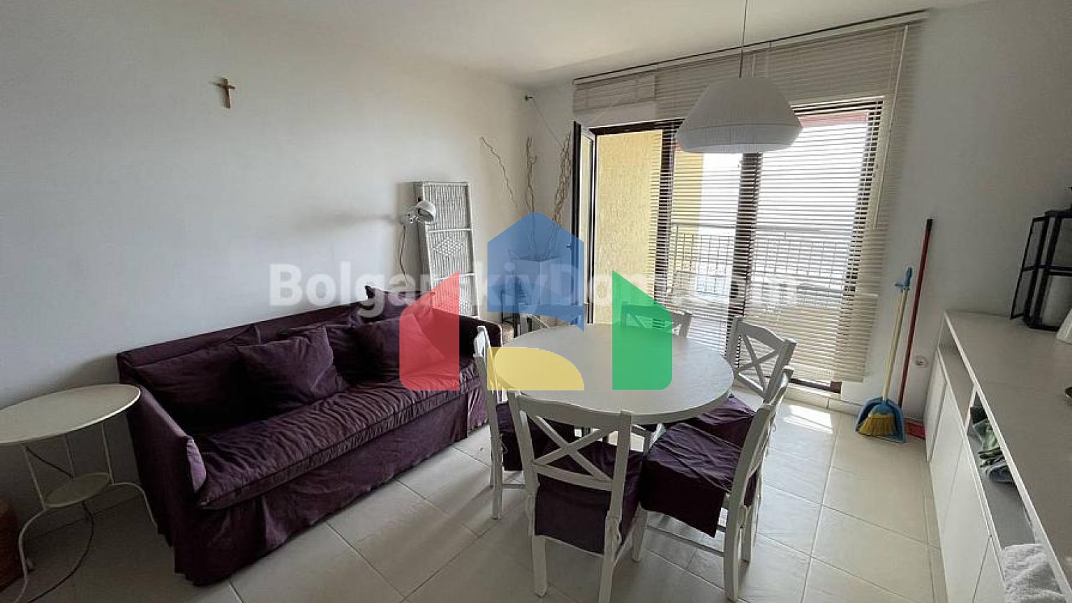 Трикімнатна квартира в Марина Кейп