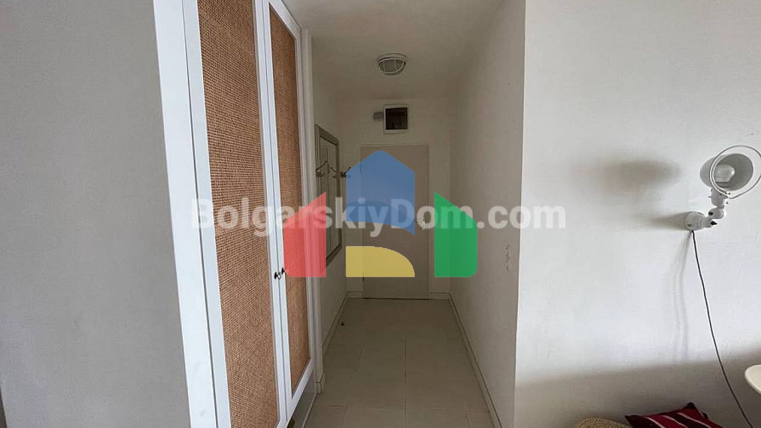 Трикімнатна квартира в Марина Кейп