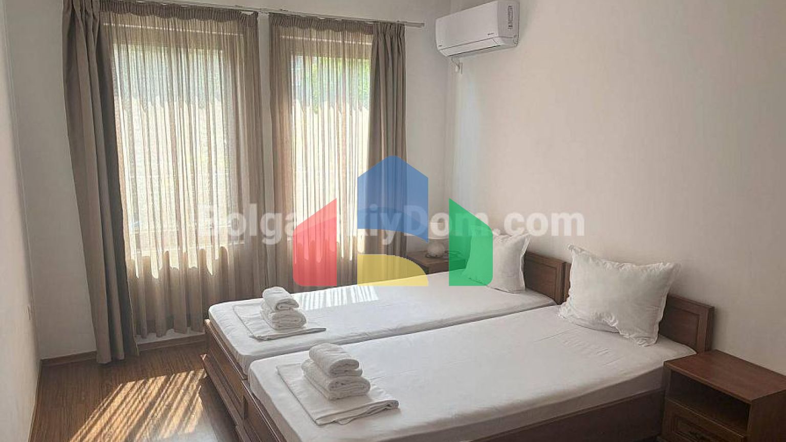 Трикімнатна квартира в Марина Кейп