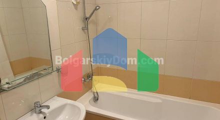 Трикімнатна квартира в Марина Кейп