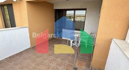 Трикімнатна квартира в Марина Кейп