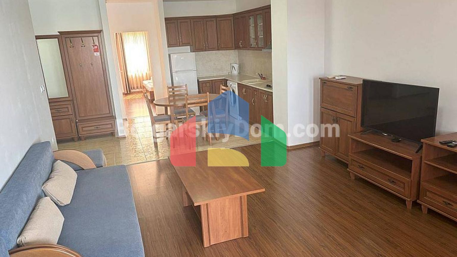 Трикімнатна квартира в Марина Кейп