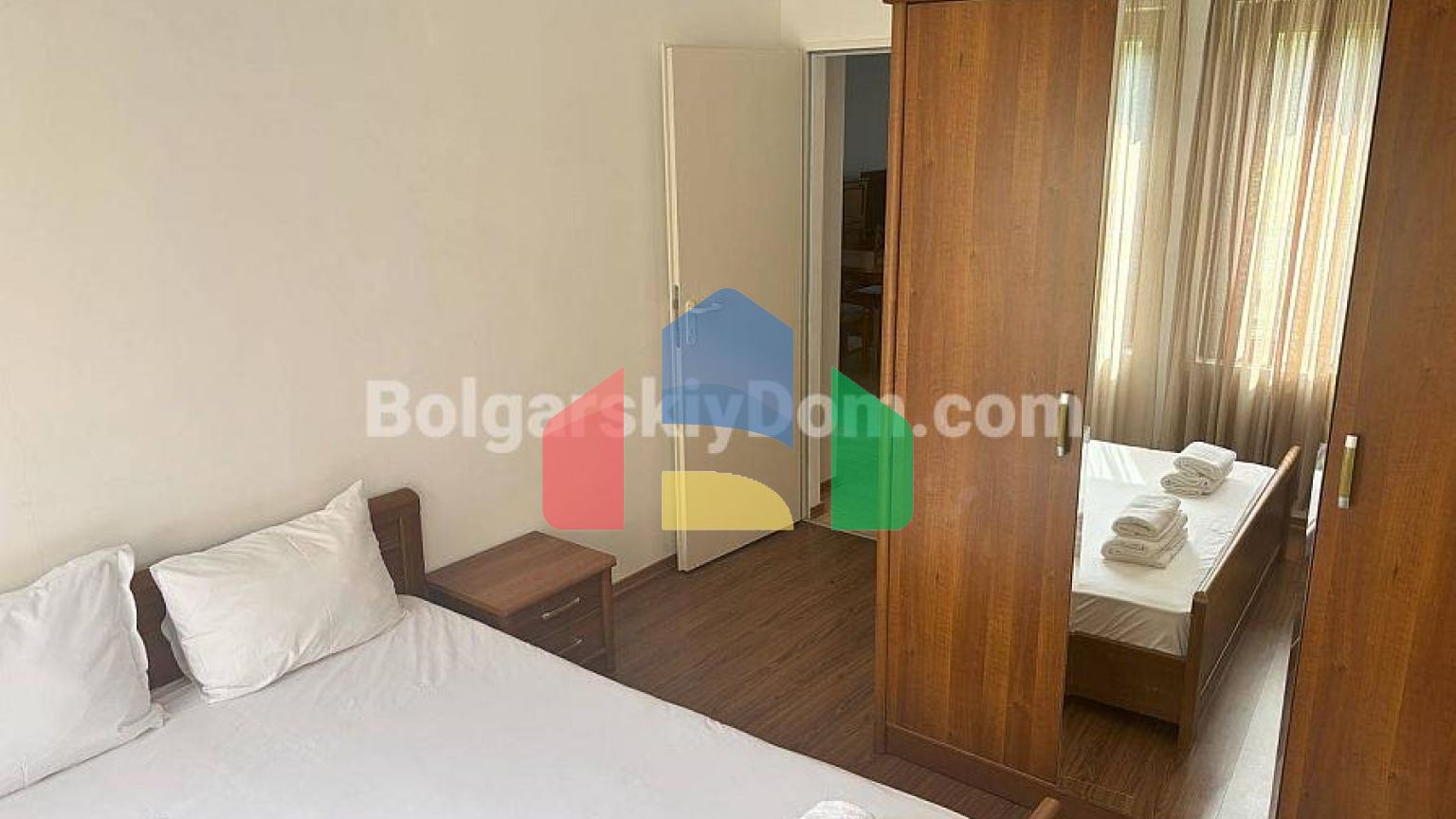 Трикімнатна квартира в Марина Кейп