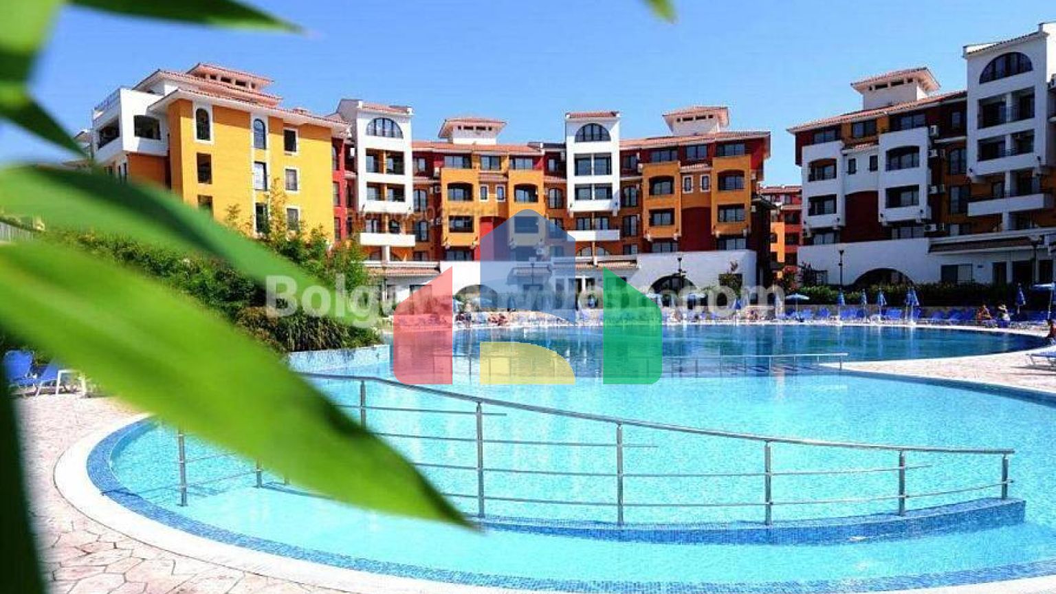 П'ятикімнатний мезонет в Марина Кейп