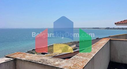 П'ятикімнатний мезонет в Марина Кейп