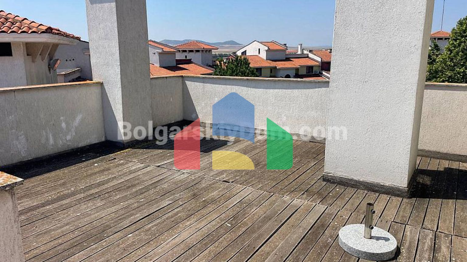 П'ятикімнатний мезонет в Марина Кейп