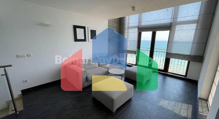 П'ятикімнатний мезонет в Марина Кейп