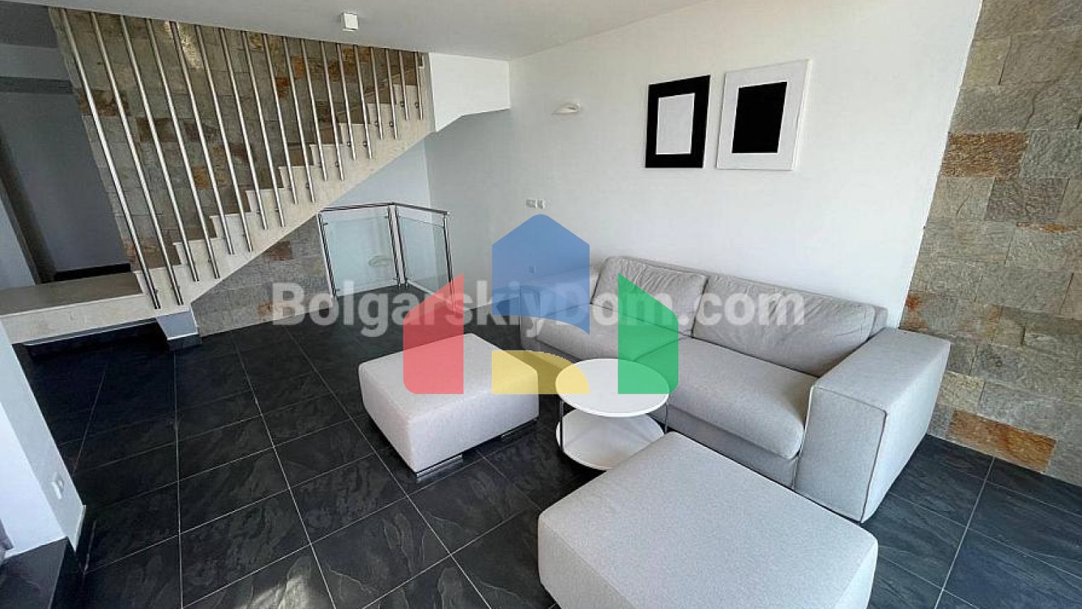 П'ятикімнатний мезонет в Марина Кейп