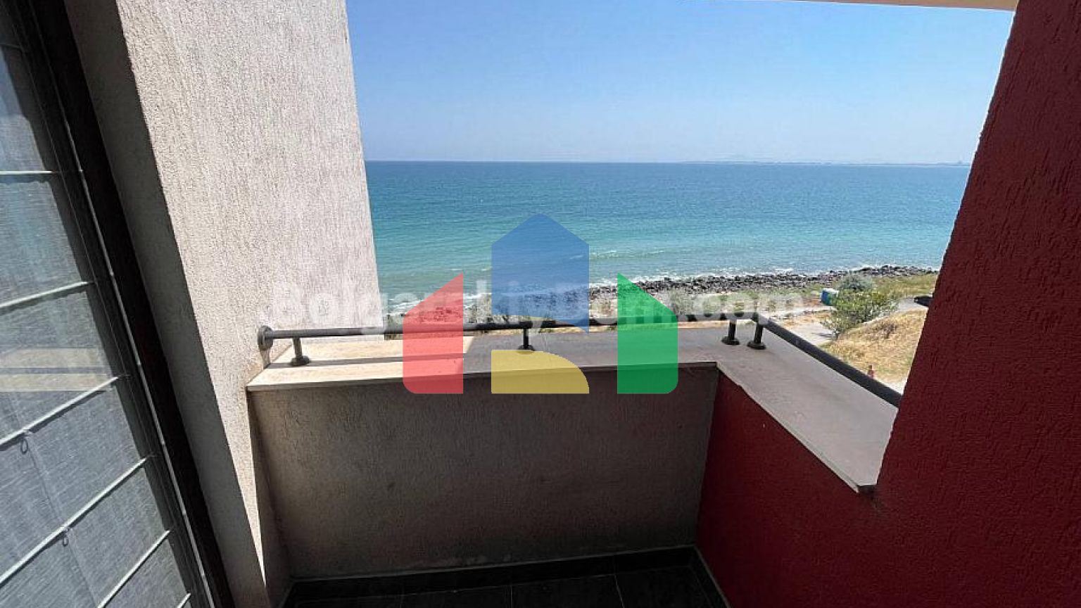 П'ятикімнатний мезонет в Марина Кейп