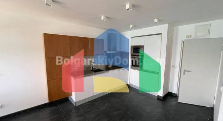 П'ятикімнатний мезонет в Марина Кейп