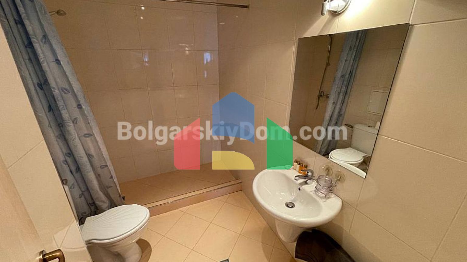 П'ятикімнатний мезонет в Марина Кейп