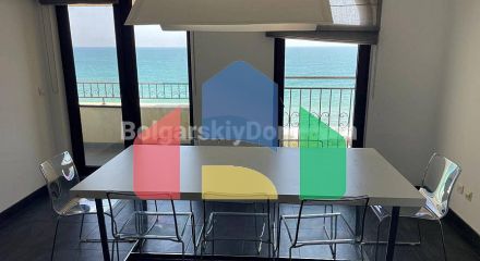 П'ятикімнатний мезонет в Марина Кейп