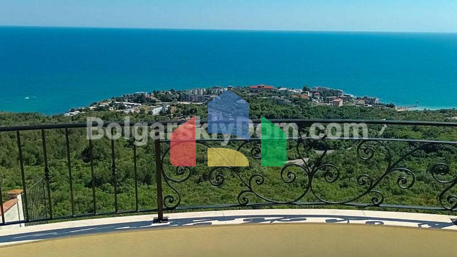 Будинок в Топола