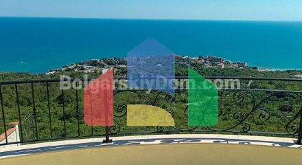 Будинок в Топола