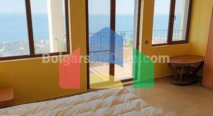 Будинок в Топола