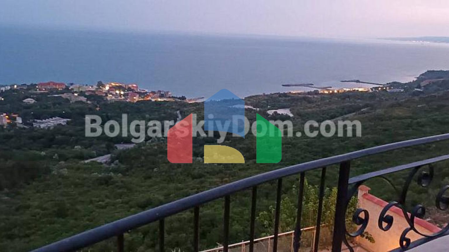 Будинок в Топола