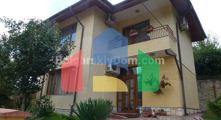 Будинок в Балчику