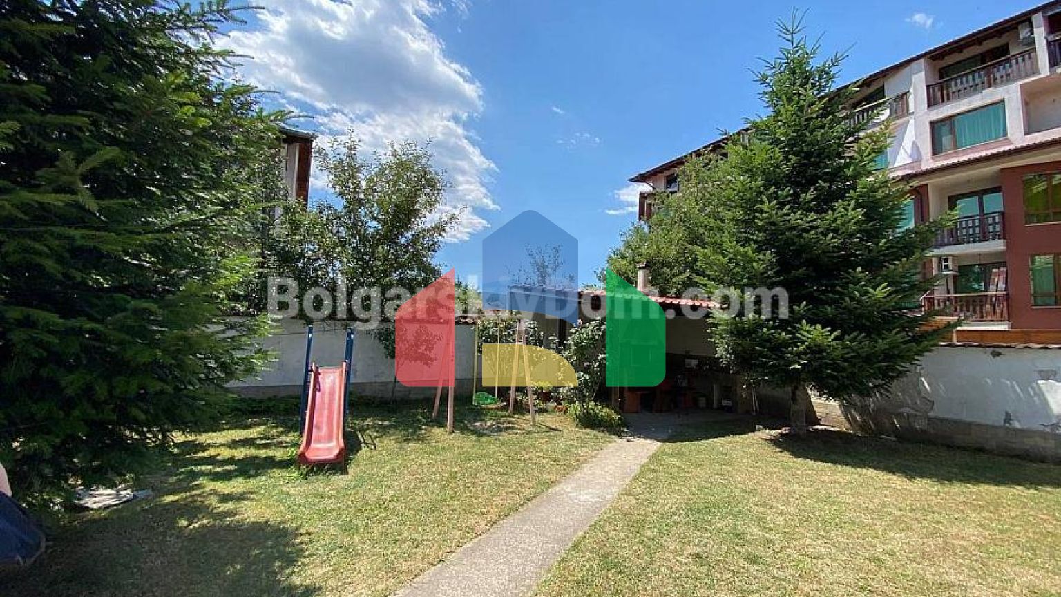 Двокімнатна квартира в Разлозі