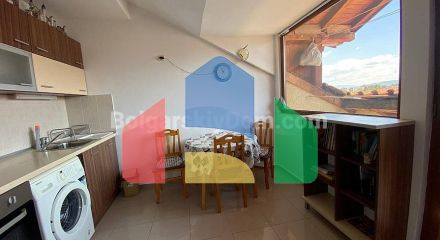 Двокімнатна квартира в Разлозі