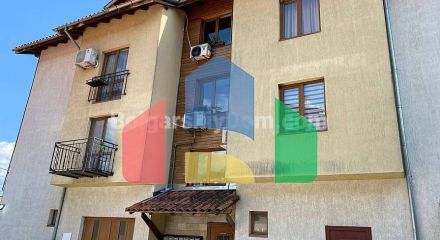 Двокімнатна квартира в Разлозі