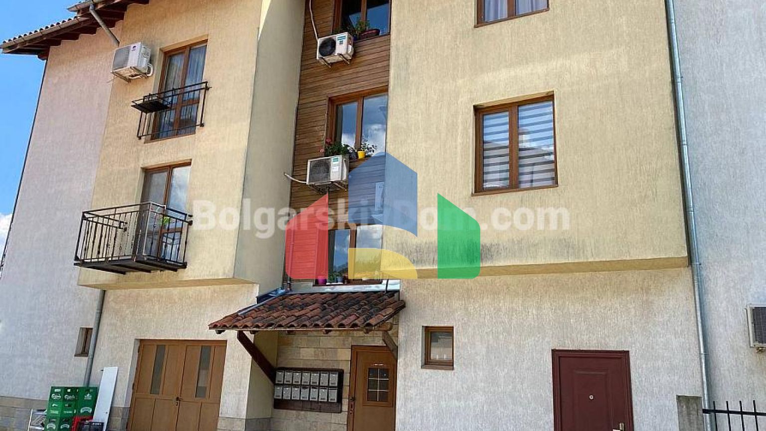 Двокімнатна квартира в Разлозі