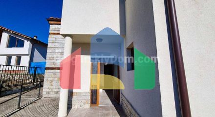 Дом в Розлоге Дом в Розлоге