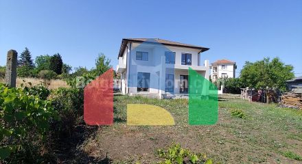 Будинок в Александрово