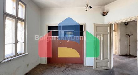 Чотирикімнатна квартира в Бургасі