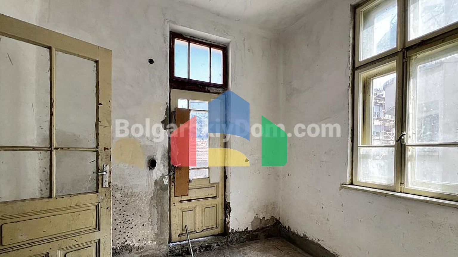 Чотирикімнатна квартира в Бургасі