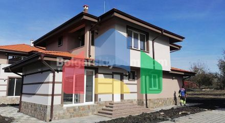 Дом в селе Полски Извор