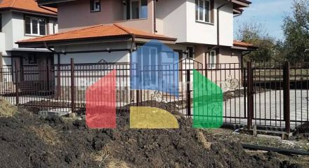 Дом в селе Полски Извор