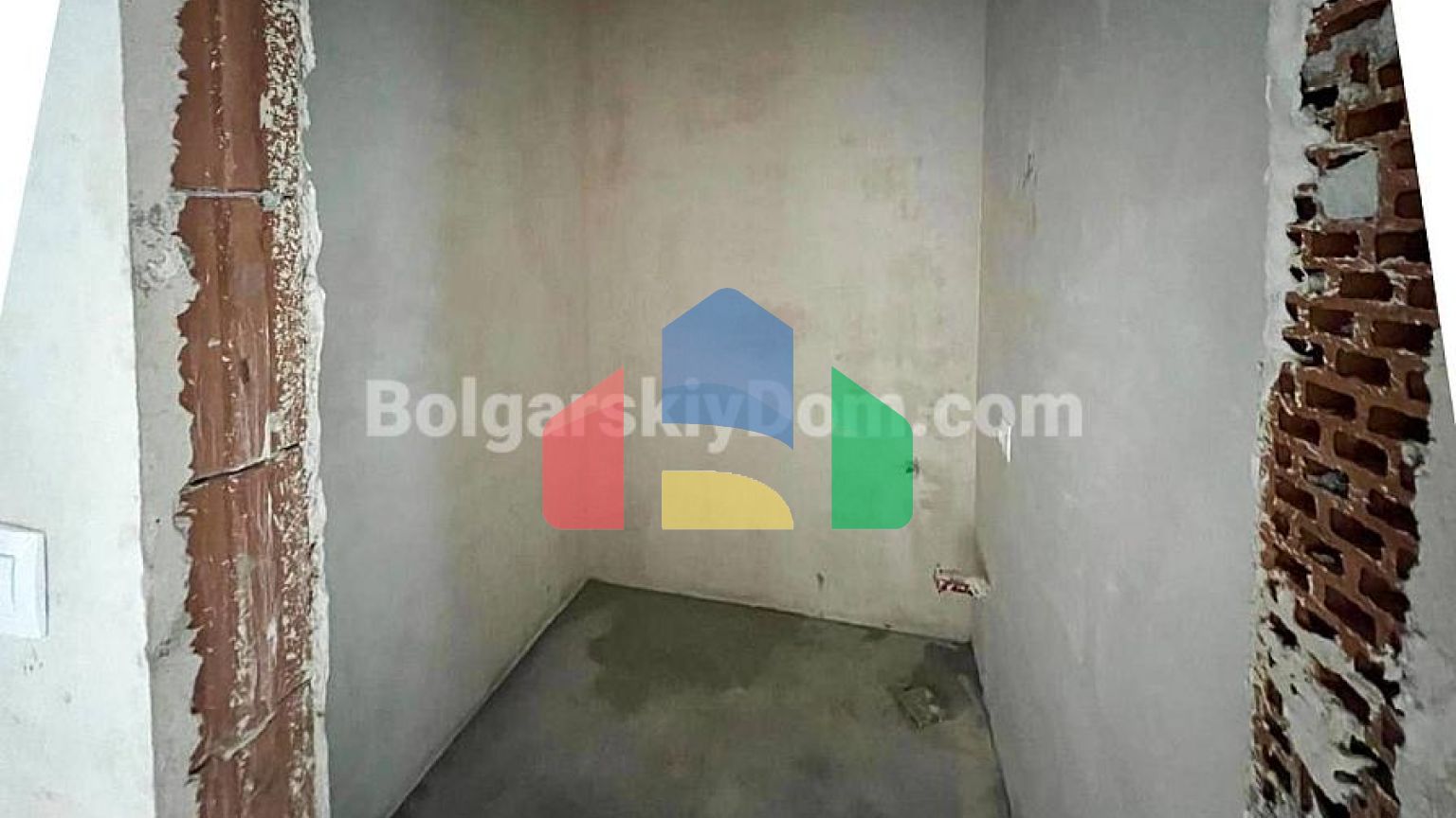 Чотирикімнатний пентхаус у Тіффані Резіденс