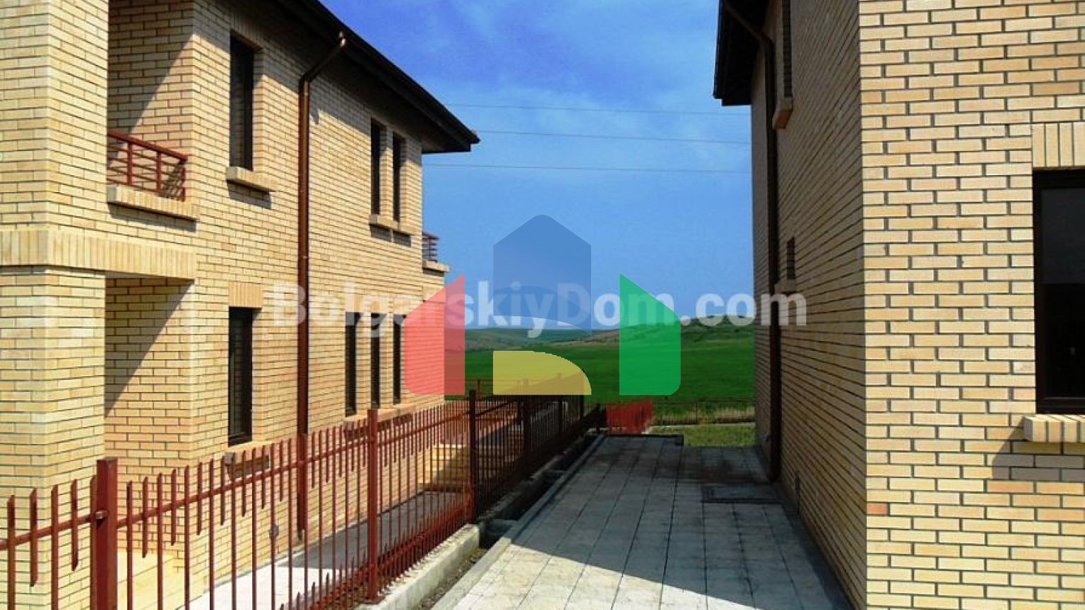 Котедж в Олександрове