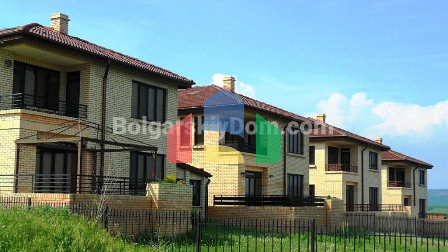 Котедж в Олександрове