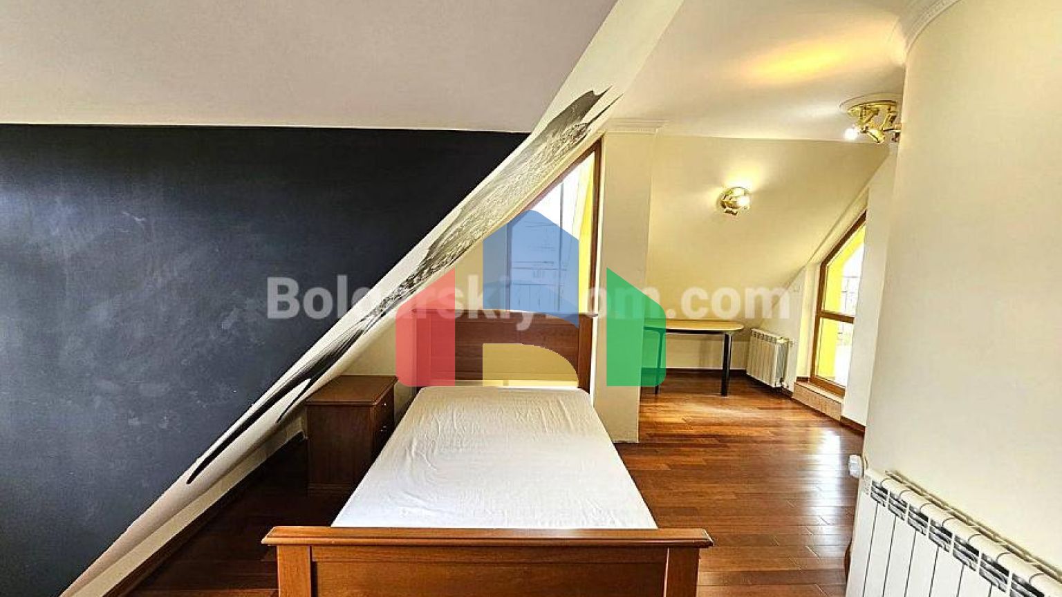 Дворівнева квартира в Бургасі