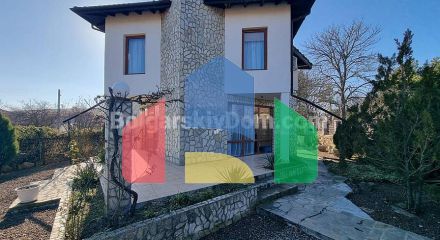 Дом в селе Бата