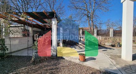 Дом в селе Бата